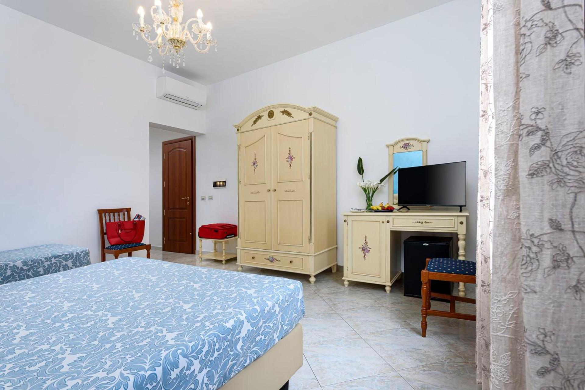 Araba Fenice Hotel 산비토로카포 외부 사진