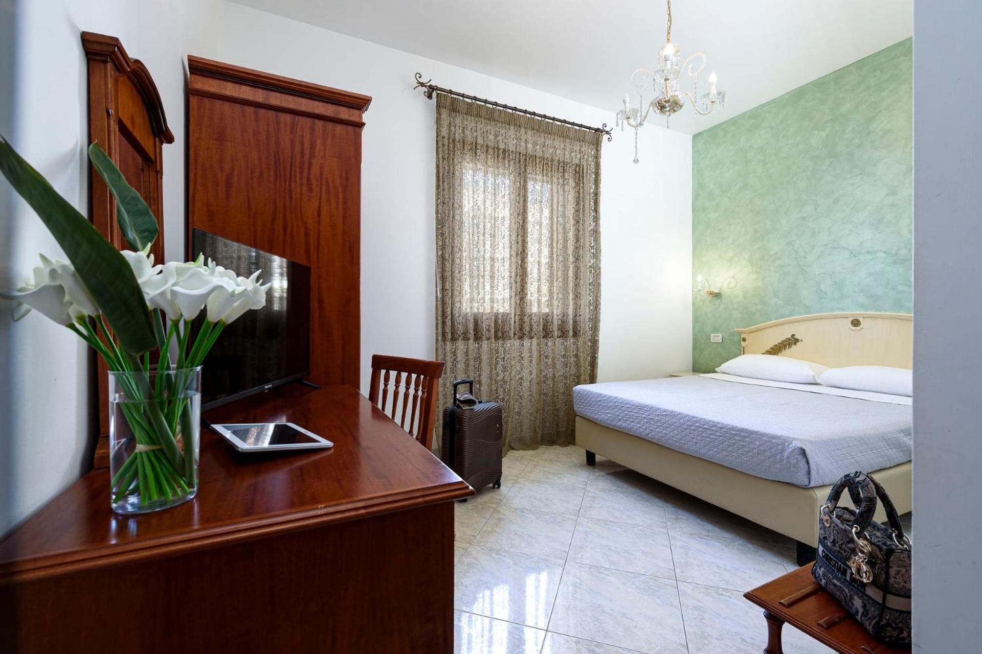 Araba Fenice Hotel 산비토로카포 외부 사진